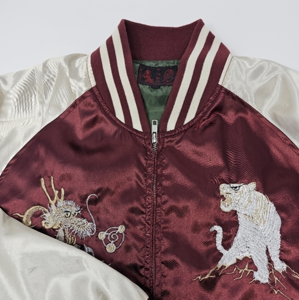 Vintage Sukajan Satin Bomber Jacket Japanese Embroidered Dragon Tiger Large Red. - Picture 3 of 12